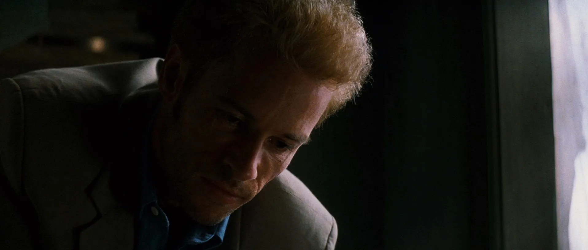 Memento (2000) Hindi Dual Audio 720p BluRay [850MB] ESubs Screenshot