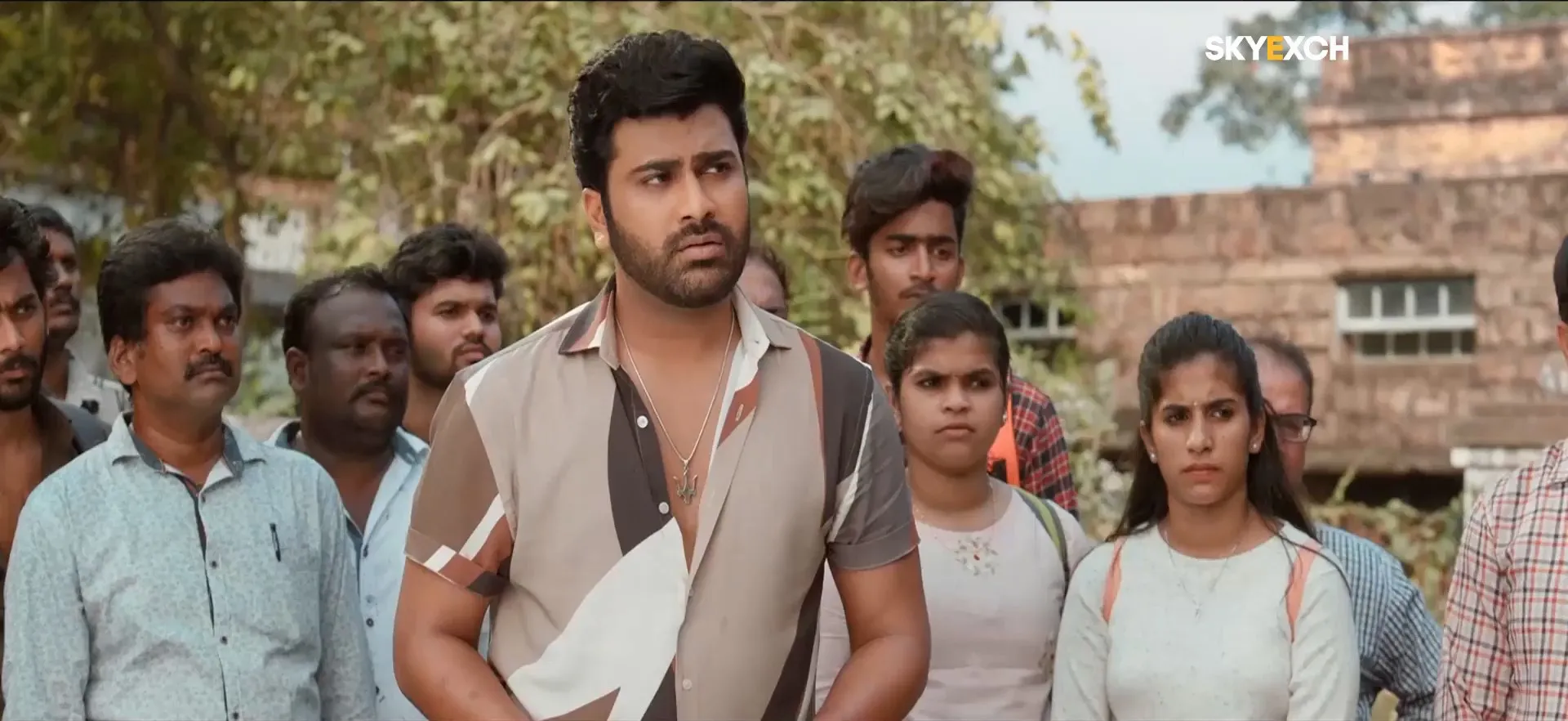 Maha Samudram 2021 Hindi (HQ Dub) Dubbed HDRip 720p – 480p Screenshot