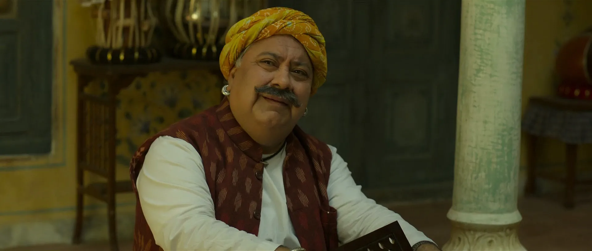 Mimi (2021) Hindi Movie 720p HDRip x264 [1.2GB] Screenshot