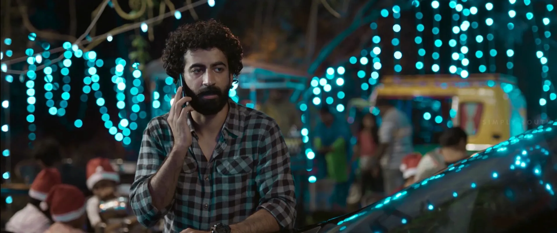 Night Drive (2022) (Hindi – Malayalam) Dual Audio UnCut HDRip 720p – 480p Screenshot