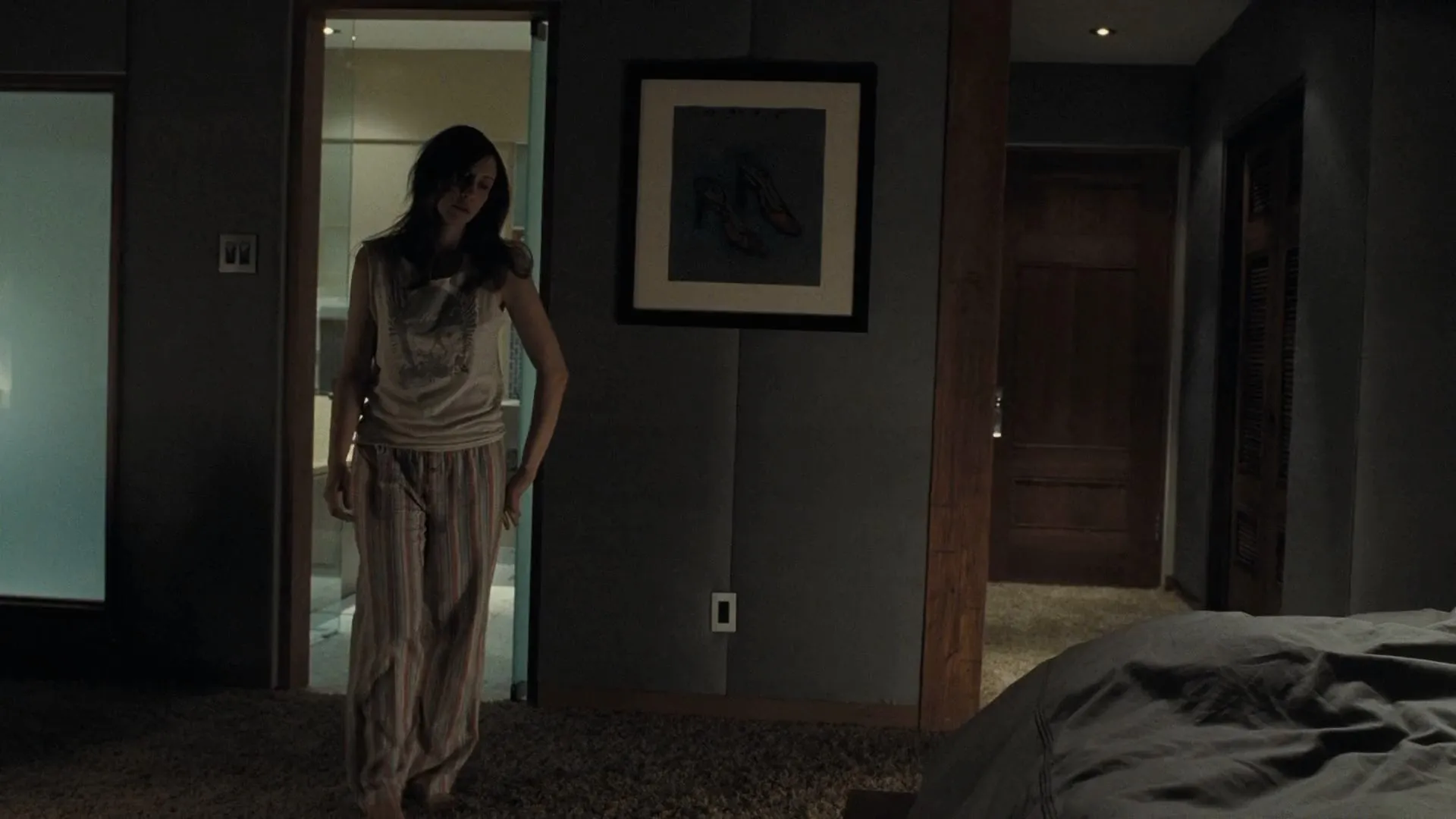 Orphan (2009) Hindi Dual Audio 480p BluRay 400MB Screenshot