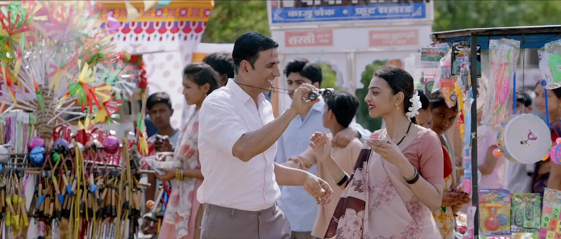 Padman (2018) Hindi Movie BluRay x264 [1.1GB] Screenshot
