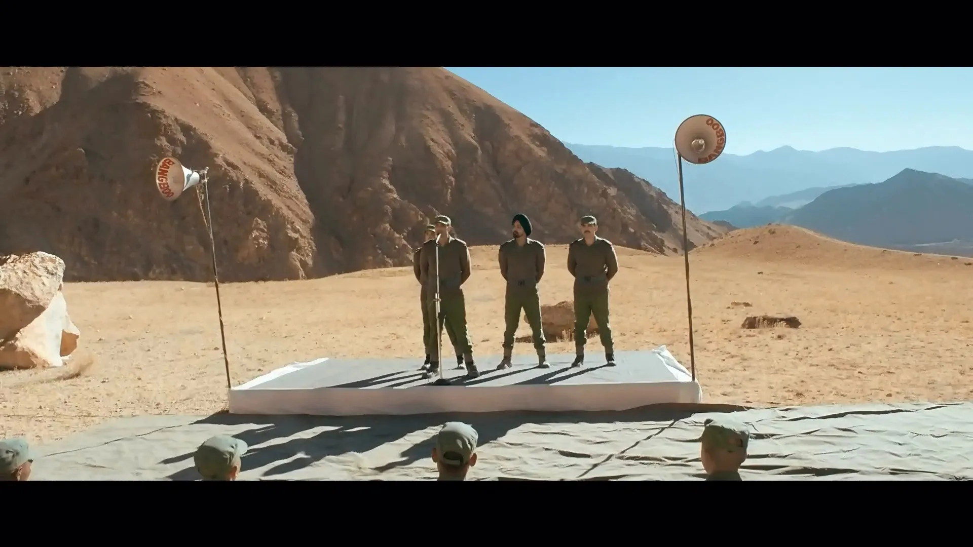 Paltan (2018) Hindi Movie 720p HDRip x264 [1.1GB] Screenshot