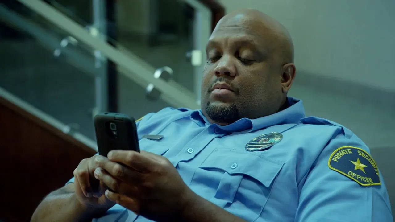 Pups United 2015 Hindi Dual Audio 720p BluRay [850MB] Screenshot