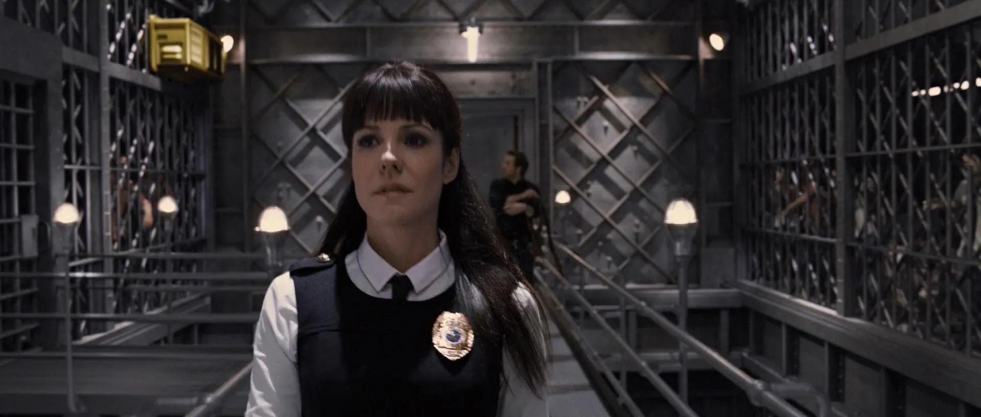 R.I.P.D. (2013) Dual Audio hindi 480p BluRay 300MB Screenshot
