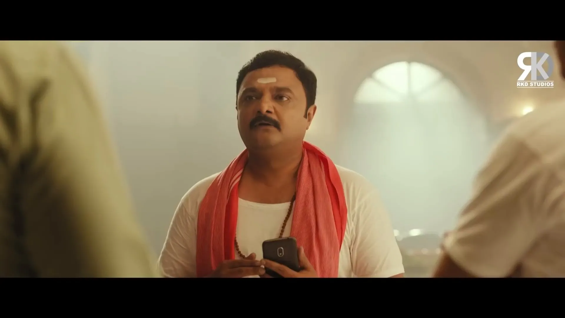 Roberrt (2021) (Hindi – Kannada) Dual Audio 720p UnCut HDRip [1.5GB] Screenshot