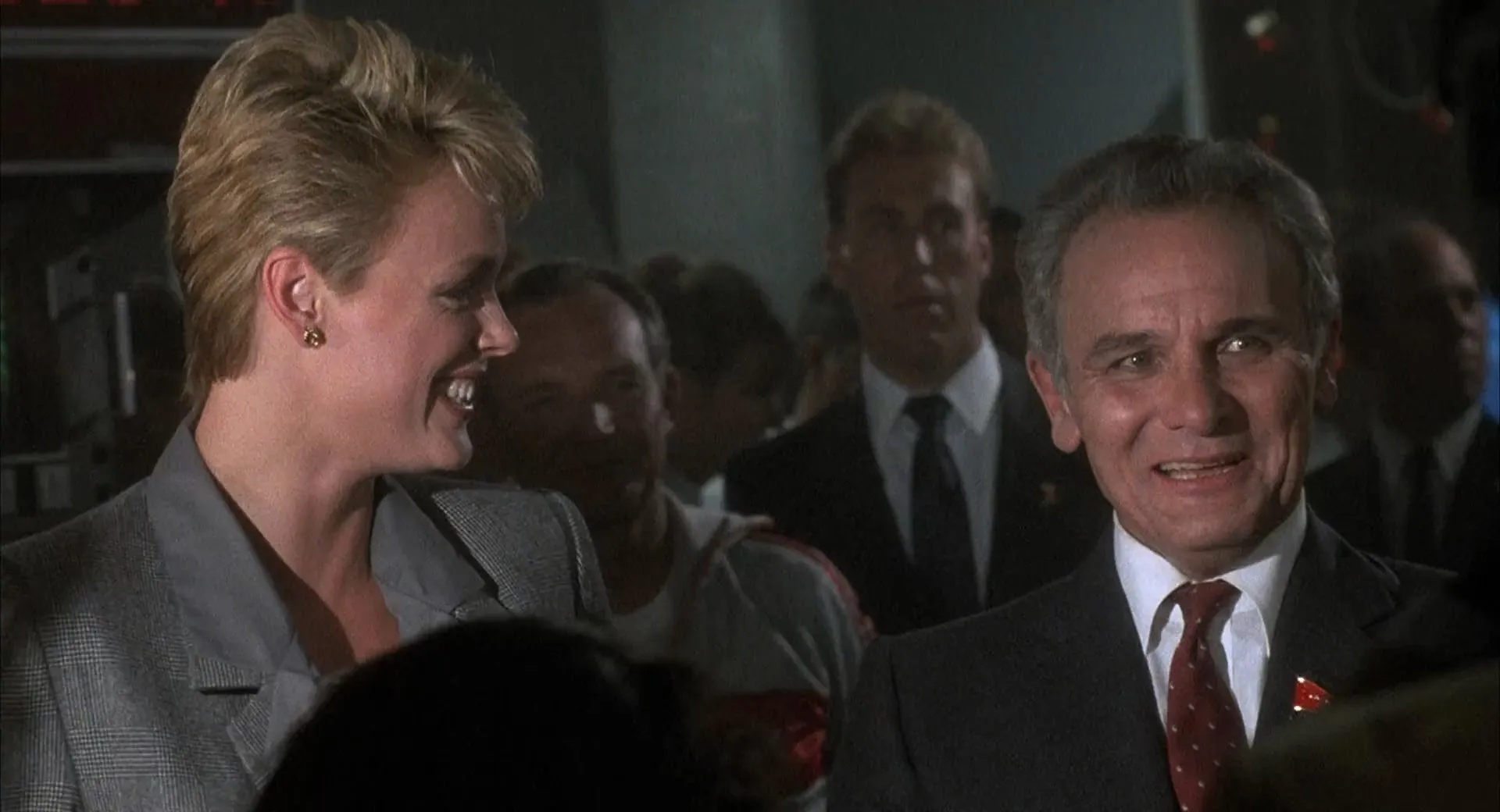 Rocky IV (1985) Dual Audio Hindi Movie 720p BluRay - 700MB Screenshot