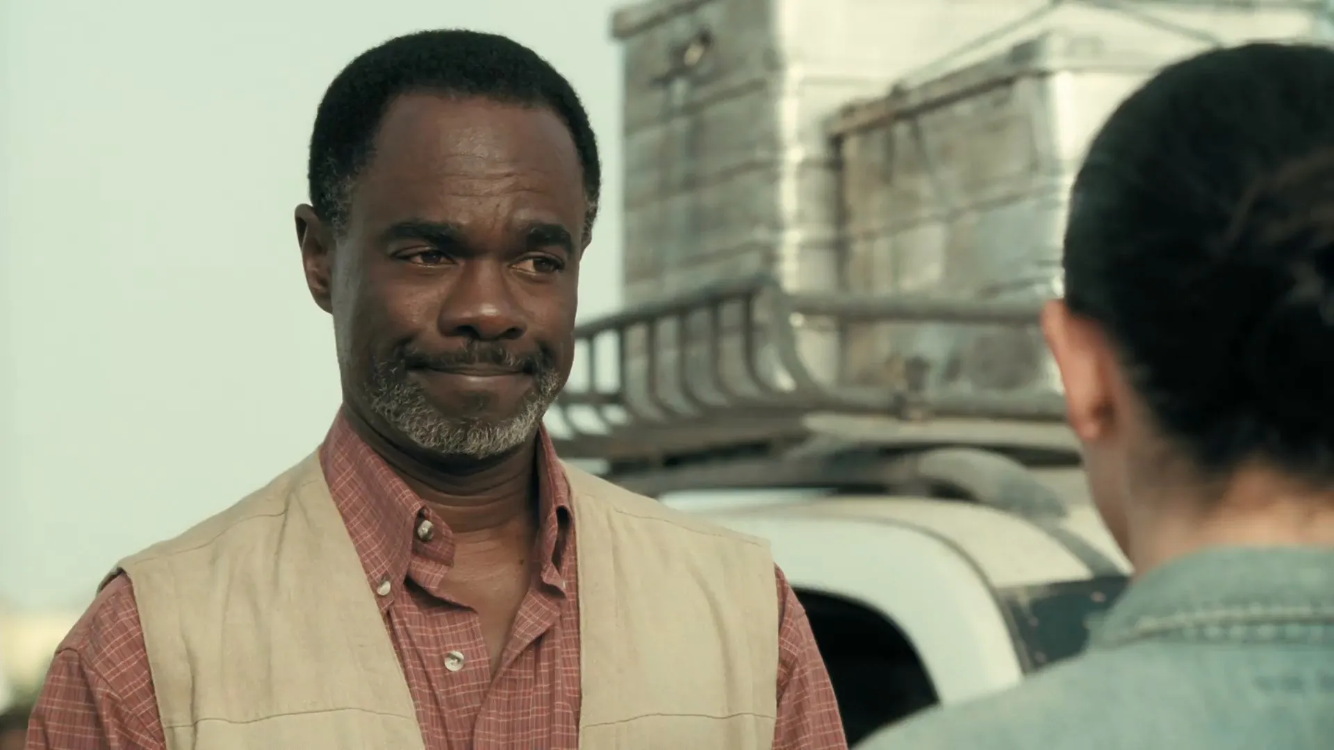 Sahara (2005) Hindi Dual Audio 720p BluRay [1.1GB] Screenshot