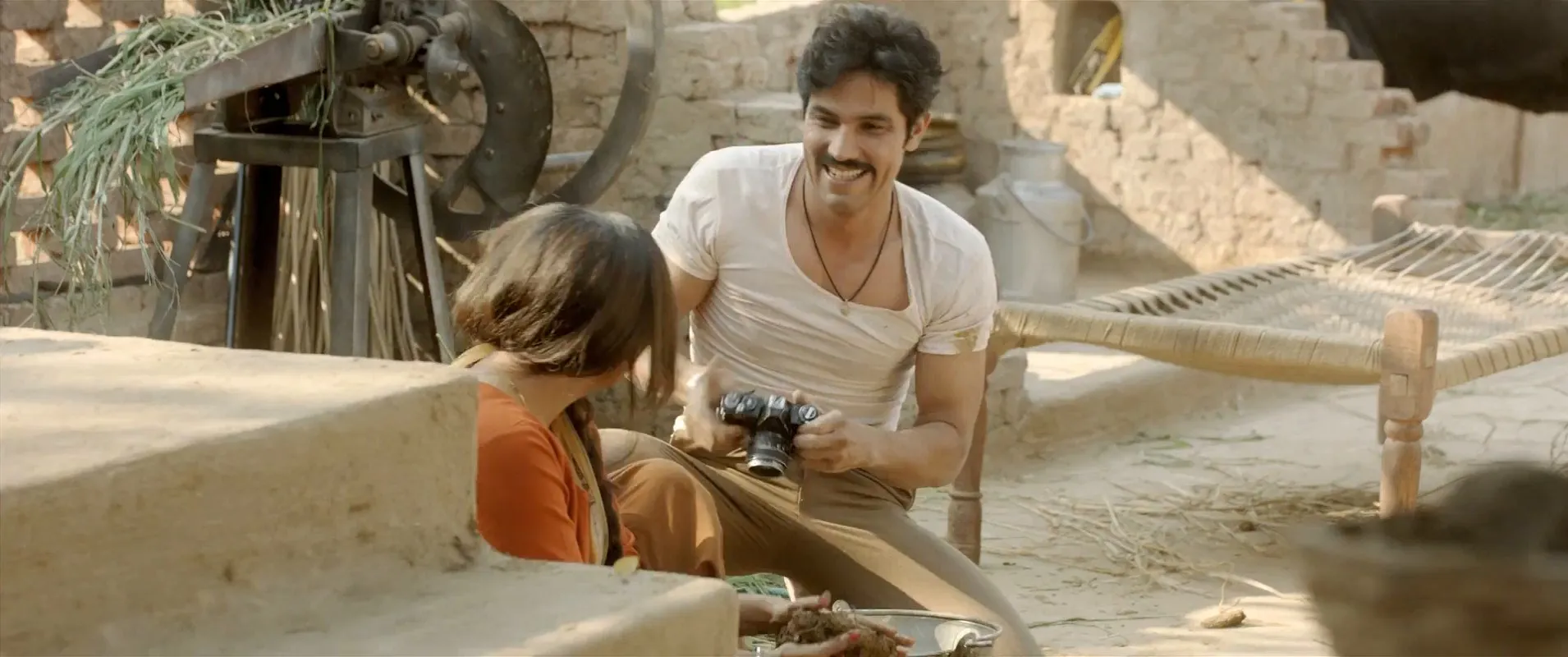 Sarbjit (2016) Hindi Movie 720p BluRay x264 [1GB] Screenshot