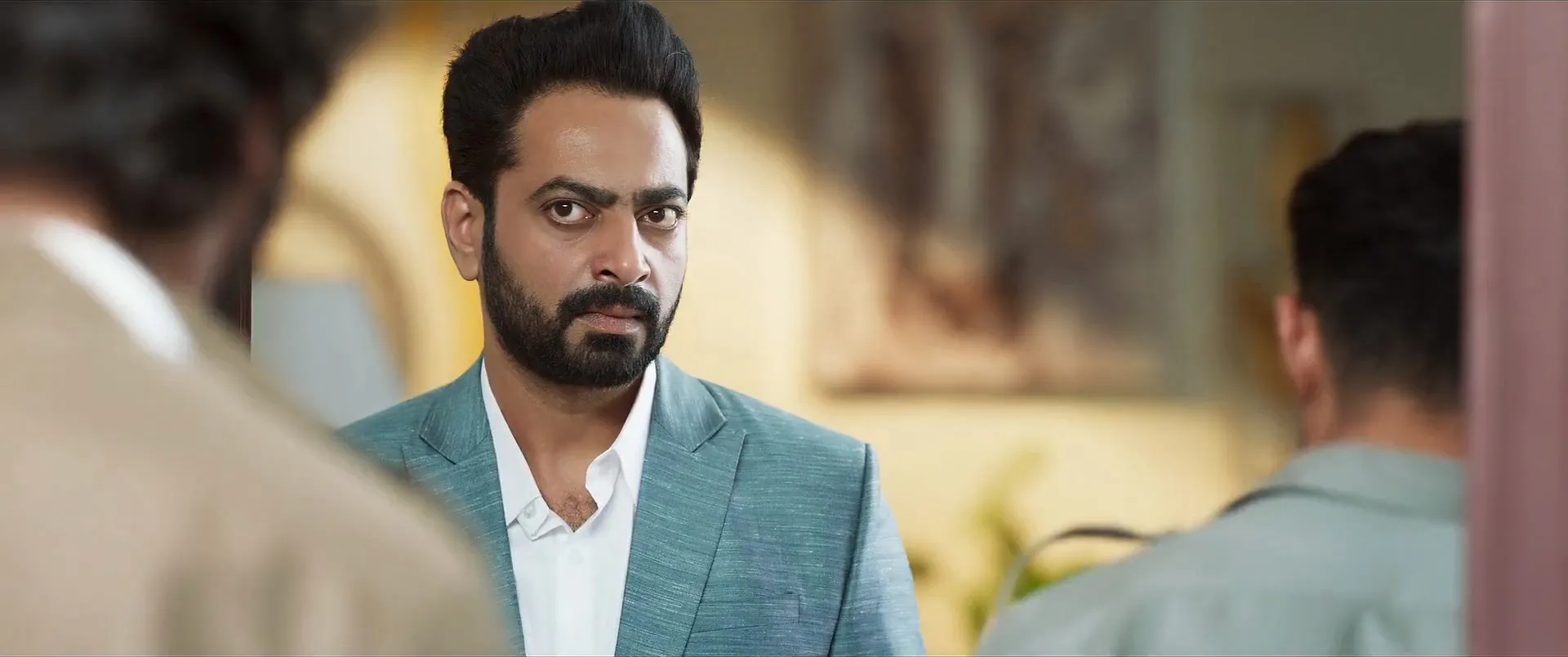 Saturday Night 2022 Hindi Movie DVDScr 720p – 480p Screenshot