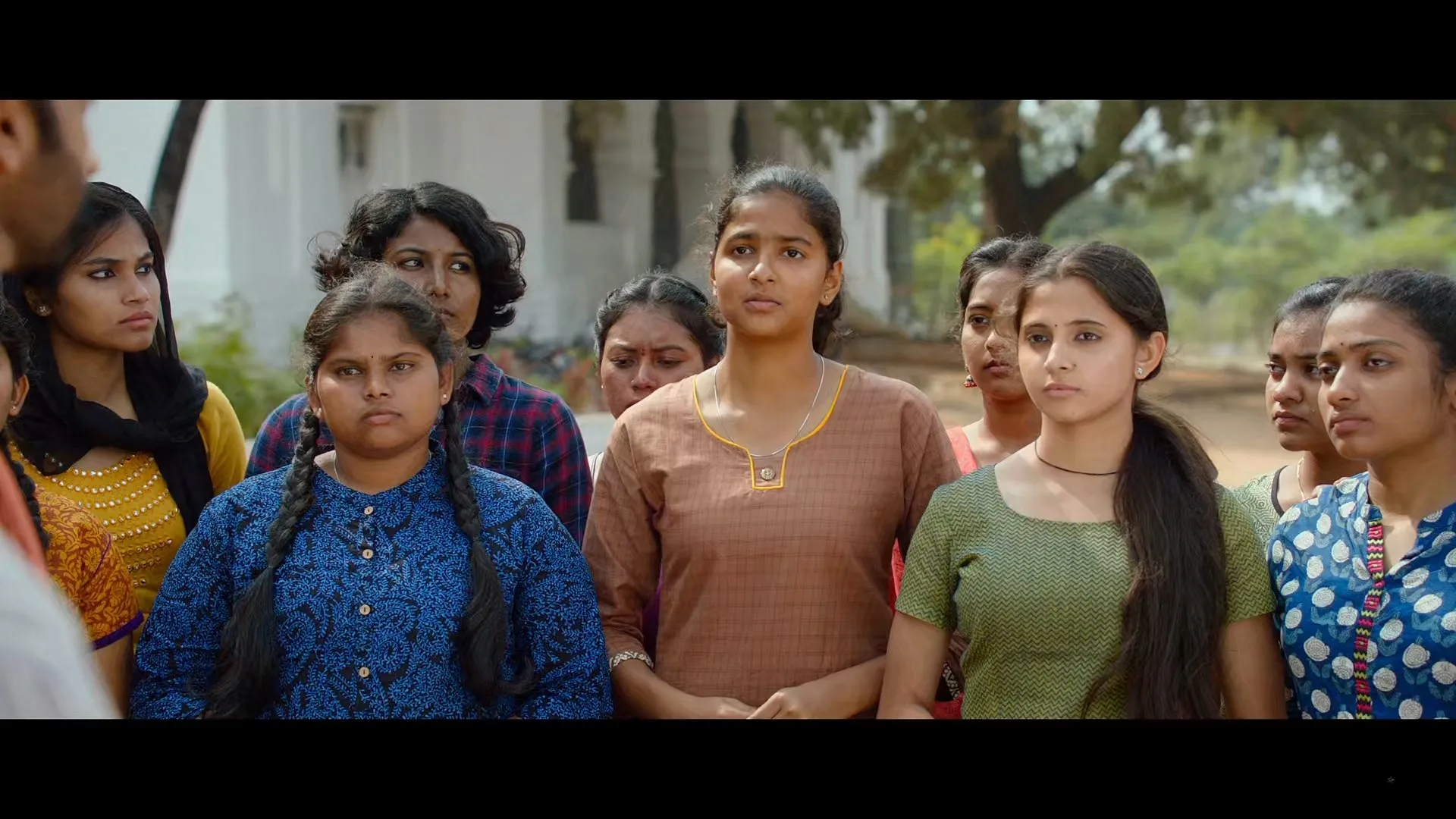 Seetimaarr (2021) (Hindi – Telugu) Dual Audio UnCut HDRip 720p – 480p Screenshot