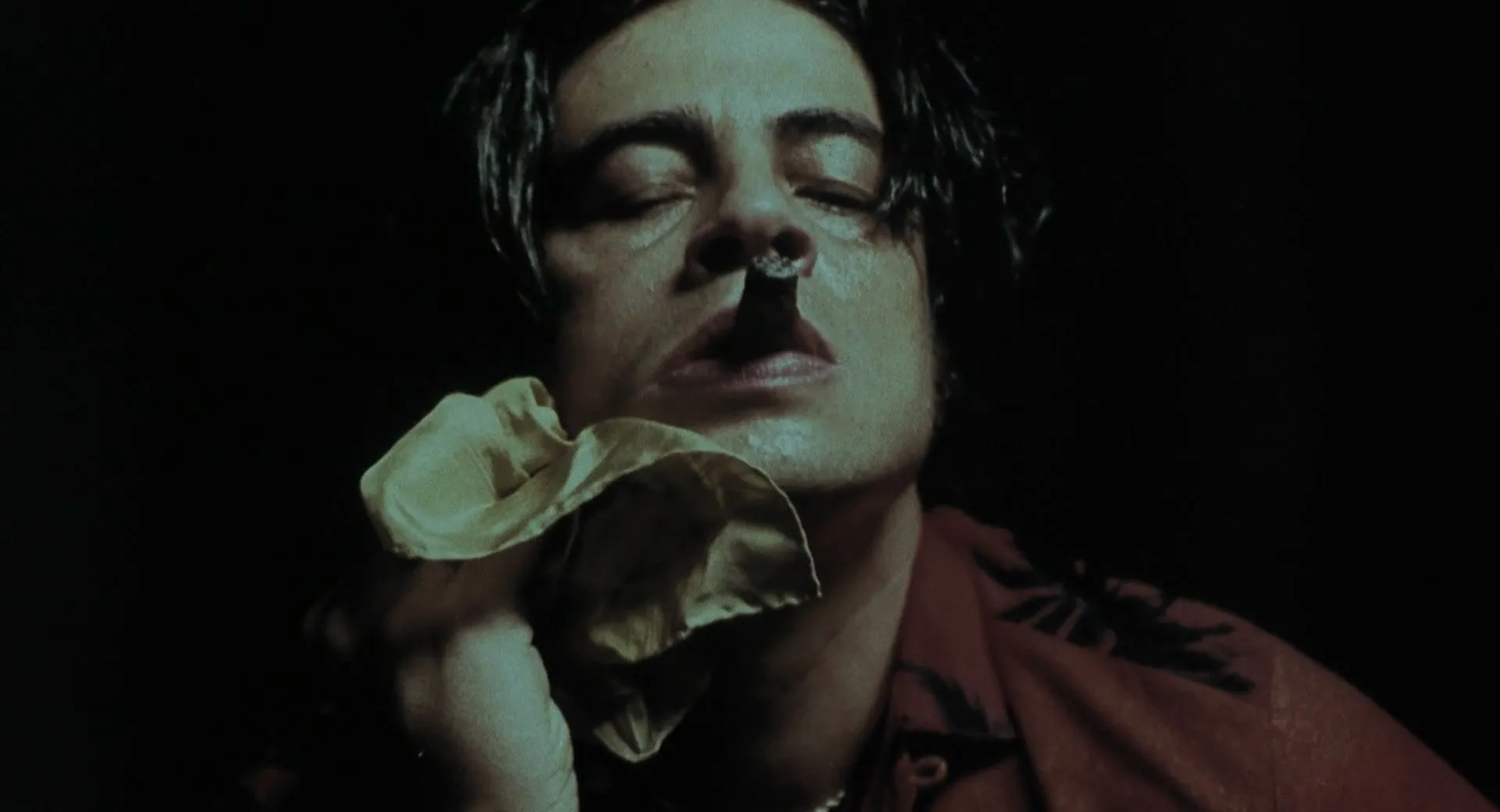Snatch (2000) 100MB Dual Audio [Hindi-Enlish] Screenshot