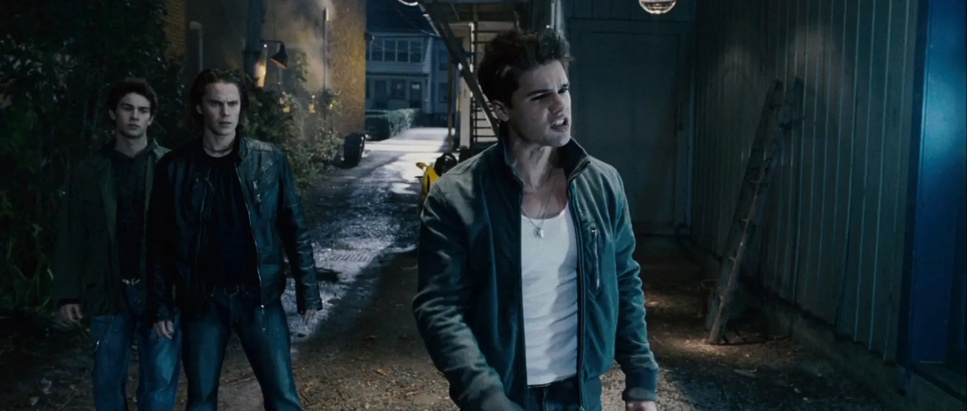 The Covenant (2006) Hindi Dual Audio 720p BluRay [900MB] Screenshot