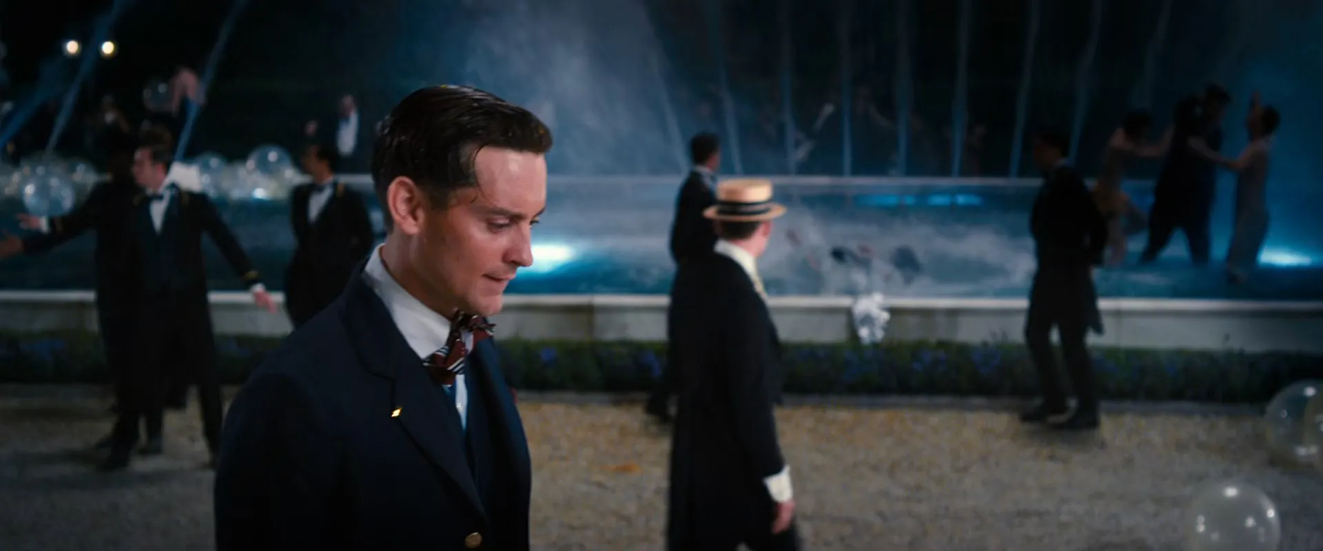 The Great Gatsby (2013) Hindi Dual Audio 720p BluRay [930MB] Screenshot