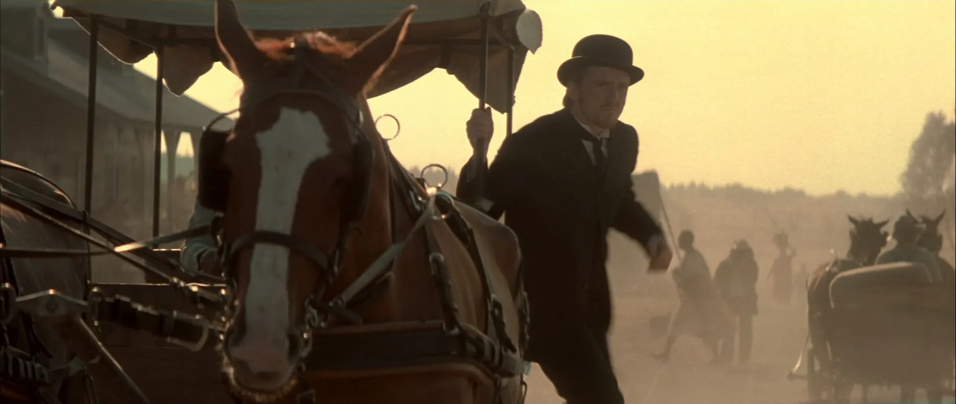 The League of Extraordinary Gentlemen (2003) Hindi Dual Audio 720p BluRay [1GB] Screenshot