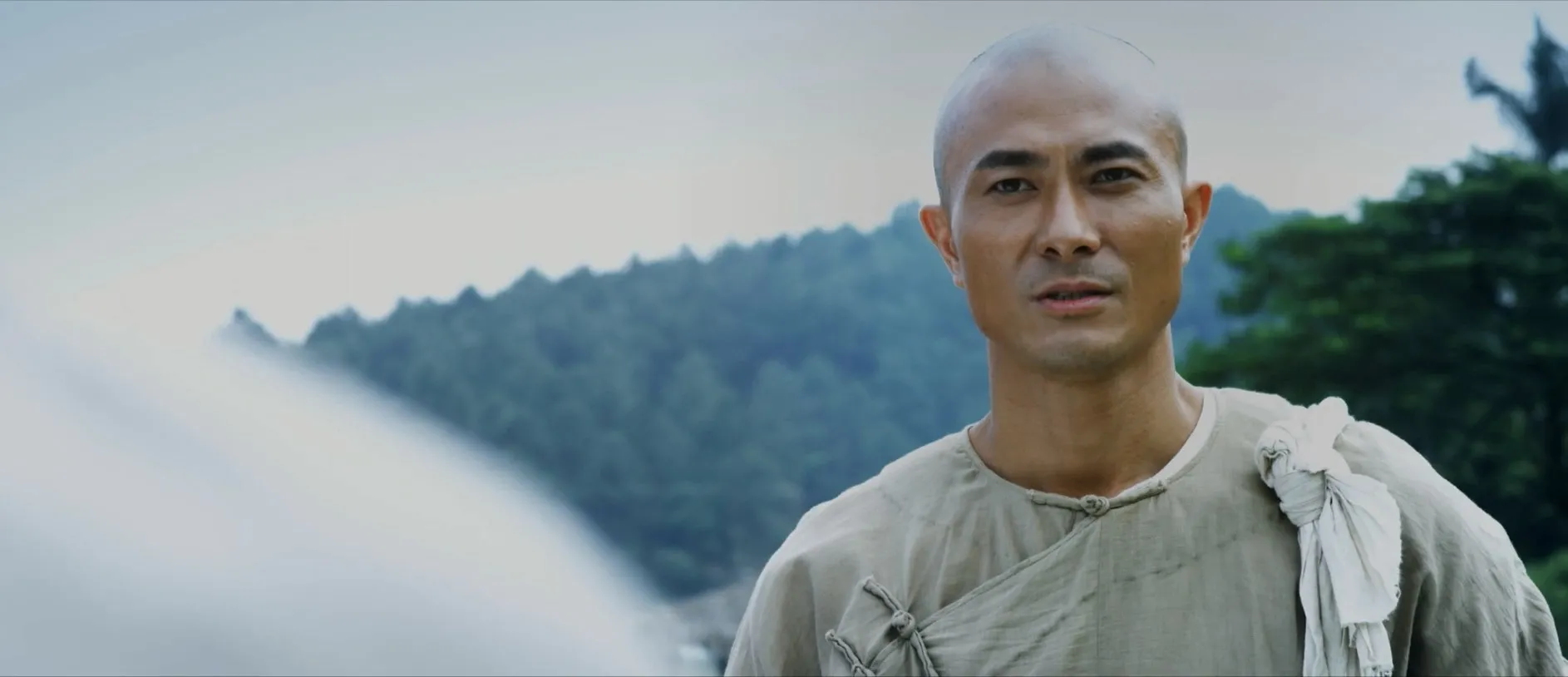 The Master 2014 Hindi Dubbed Full Movie 720p WebRip - 1.1GB Screenshot
