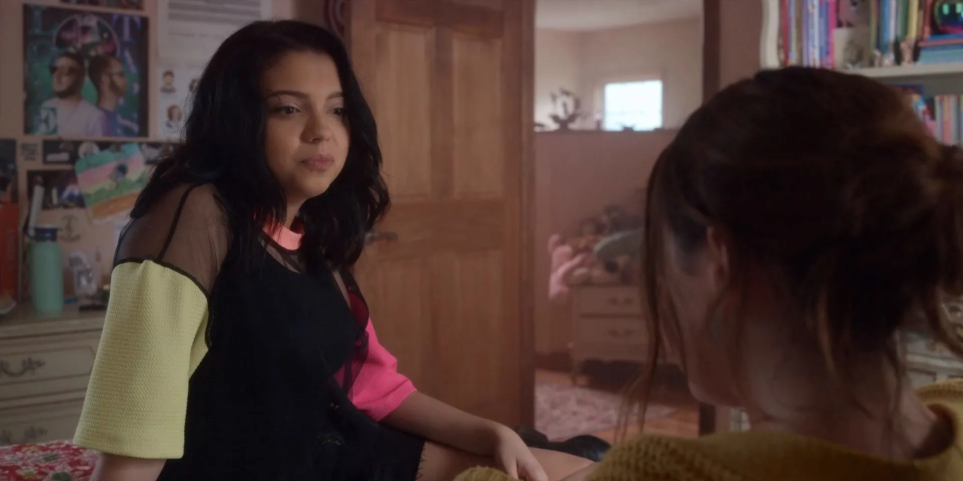 The Sleepover 2020 Hindi Dual Audio 720p BluRay [930MB] Screenshot