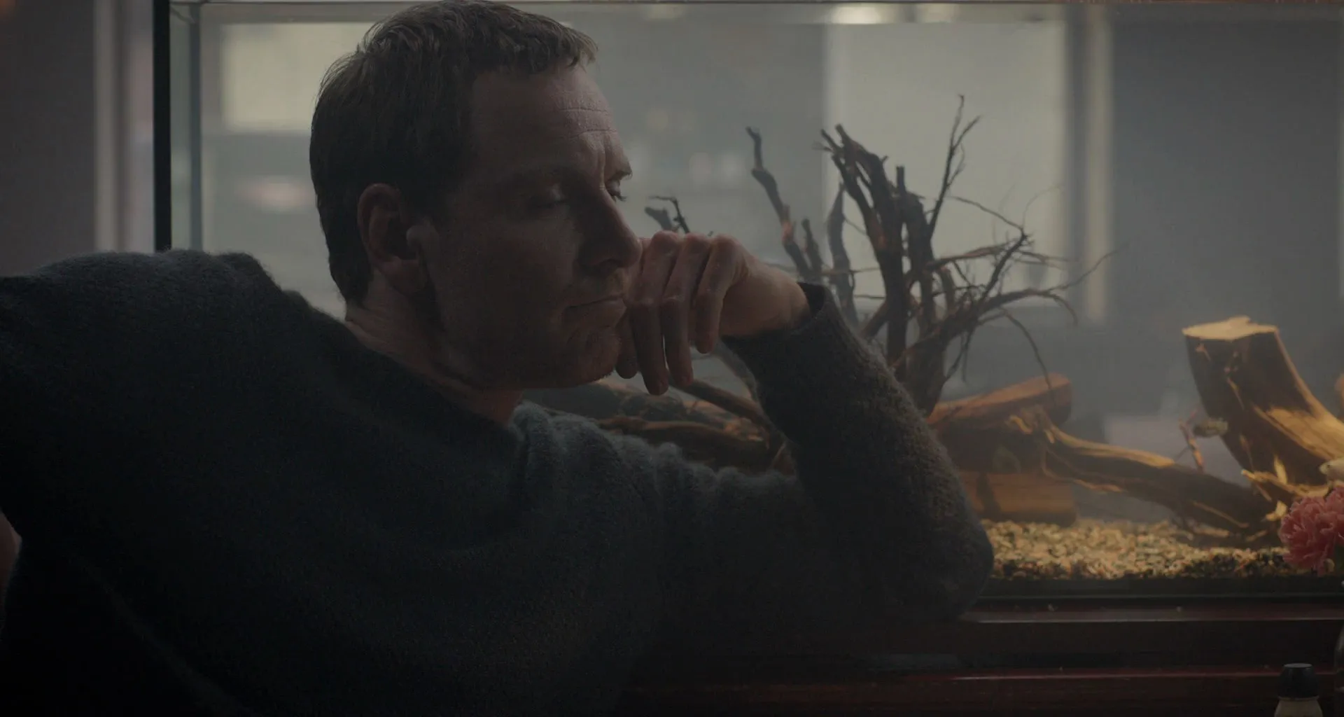The Snowman (2017) Hindi Dual Audio 720p BluRay [1.1GB] Screenshot