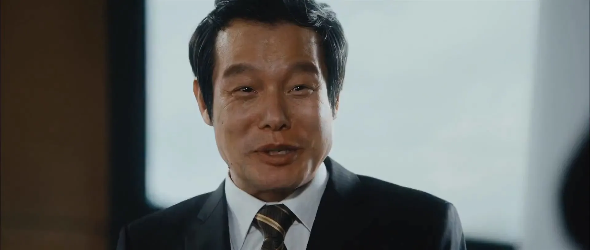 The Tower (2012) Hindi Dual Audio 720p HDRip [1.2GB] Screenshot