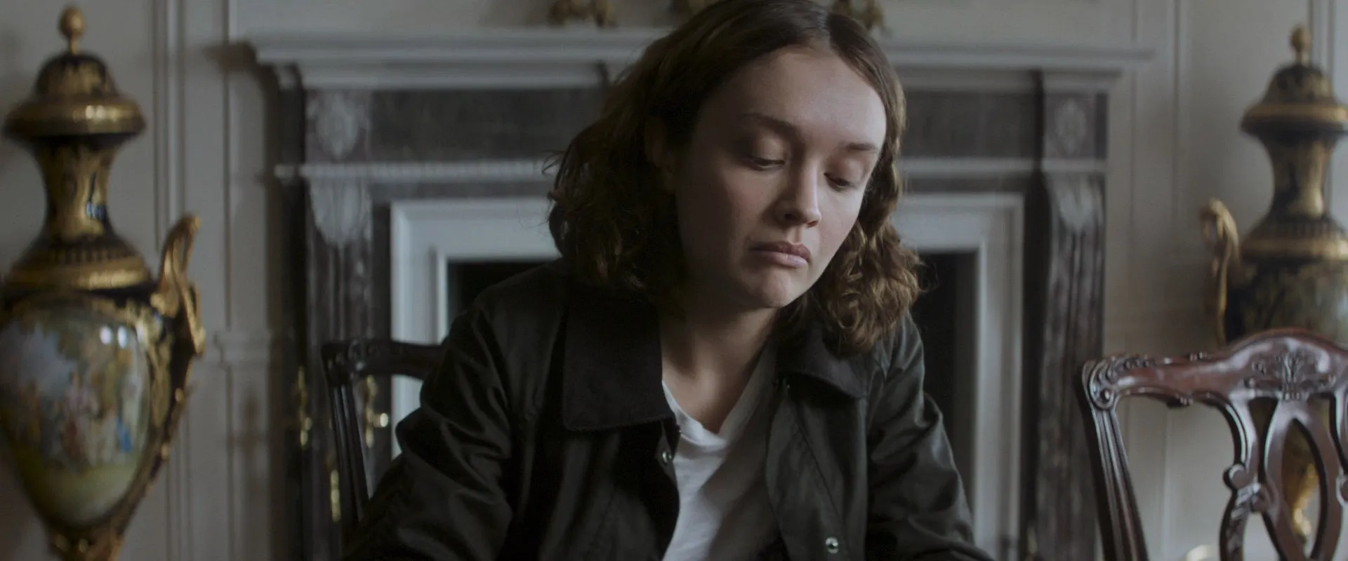 Thoroughbreds 2017 Hindi Dual Audio 720p BluRay [850MB] Screenshot