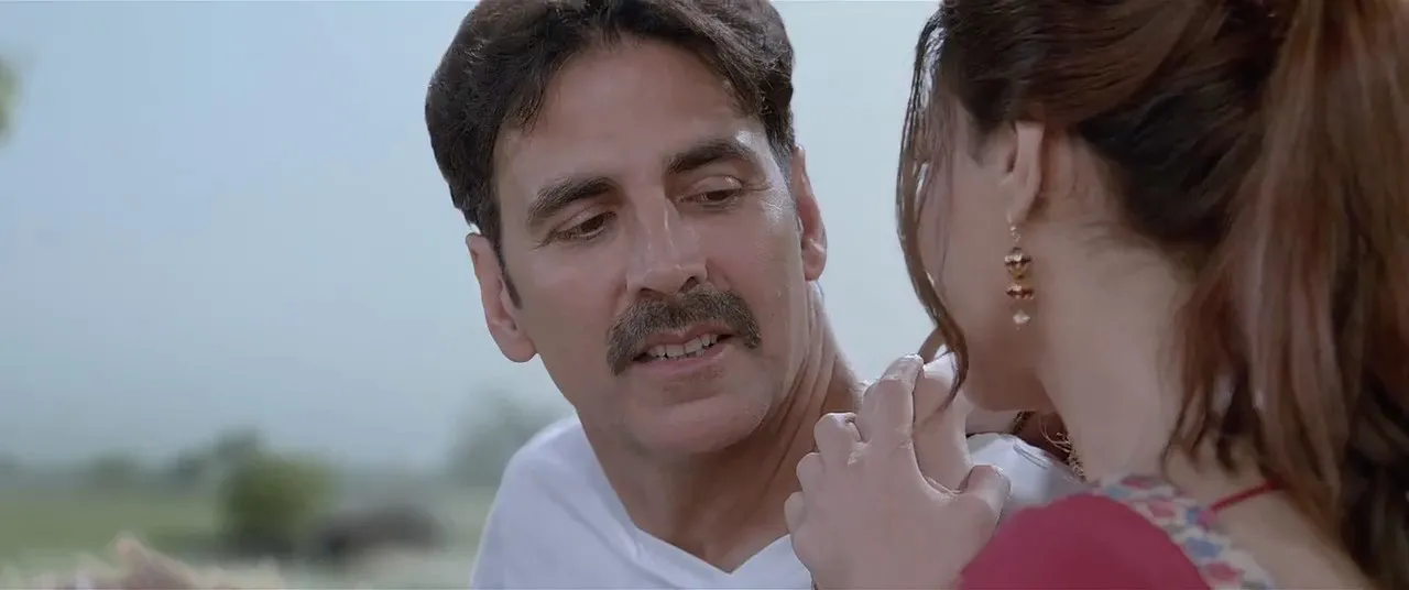 Toilet - Ek Prem Katha (2017) 450MB Full Movie 480p Bluray Download Screenshot