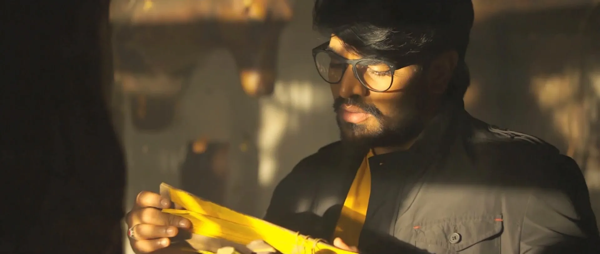 Trivikraman 2016 (Hindi - Telugu) Dual Audio 480p UnCut HDRip 330MB Screenshot