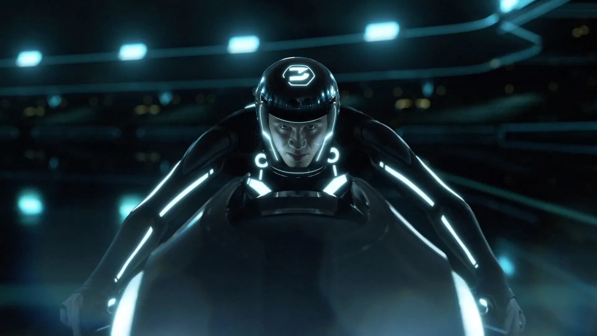 Tron Legacy (2010) Hindi Dual Audio 720p BluRay [950MB] Screenshot