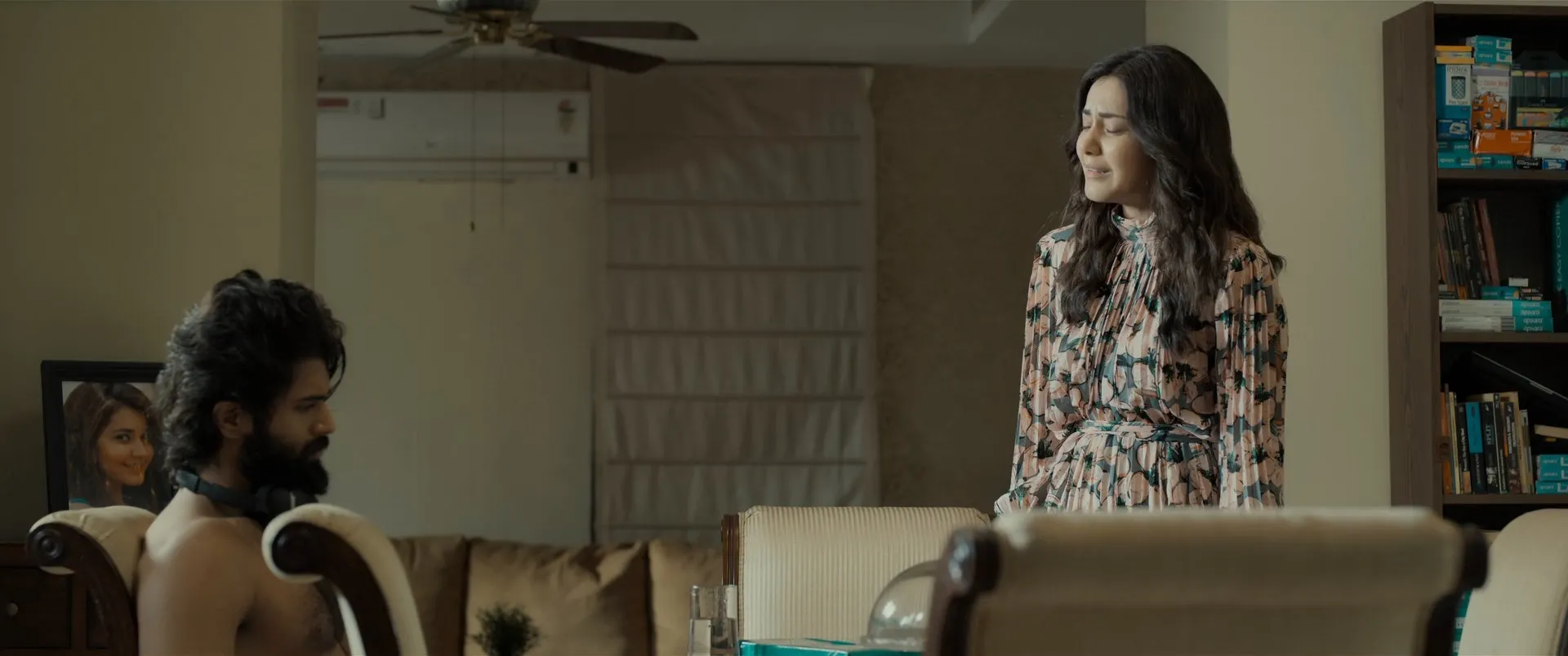 World Famous Lover 2020 (Hindi – Telugu) Dual Audio 480p UnCut HDRip 450MB Screenshot