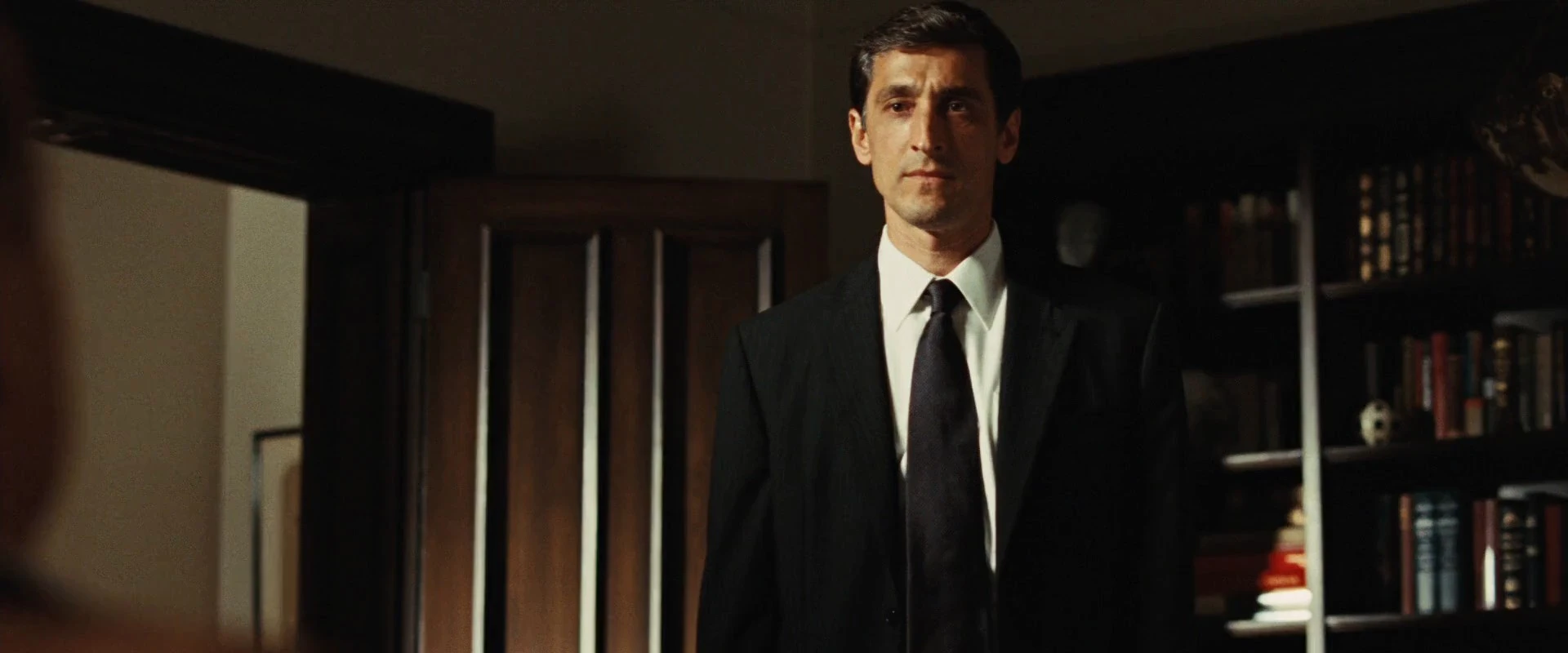 Angels & Demons (2009) Hindi Dual Audio 720p BluRay [1.1GB] Screenshot