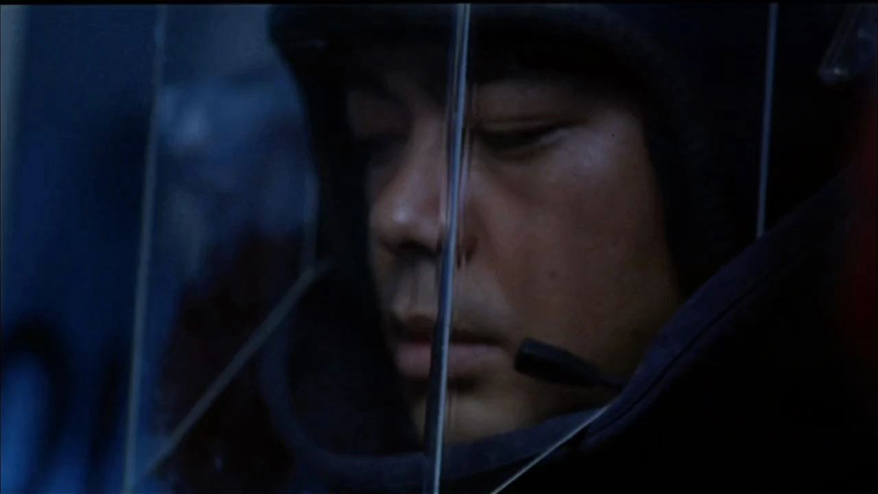 Black Mask 1996 Hindi Dual Audio 720p BluRay [960MB] Screenshot