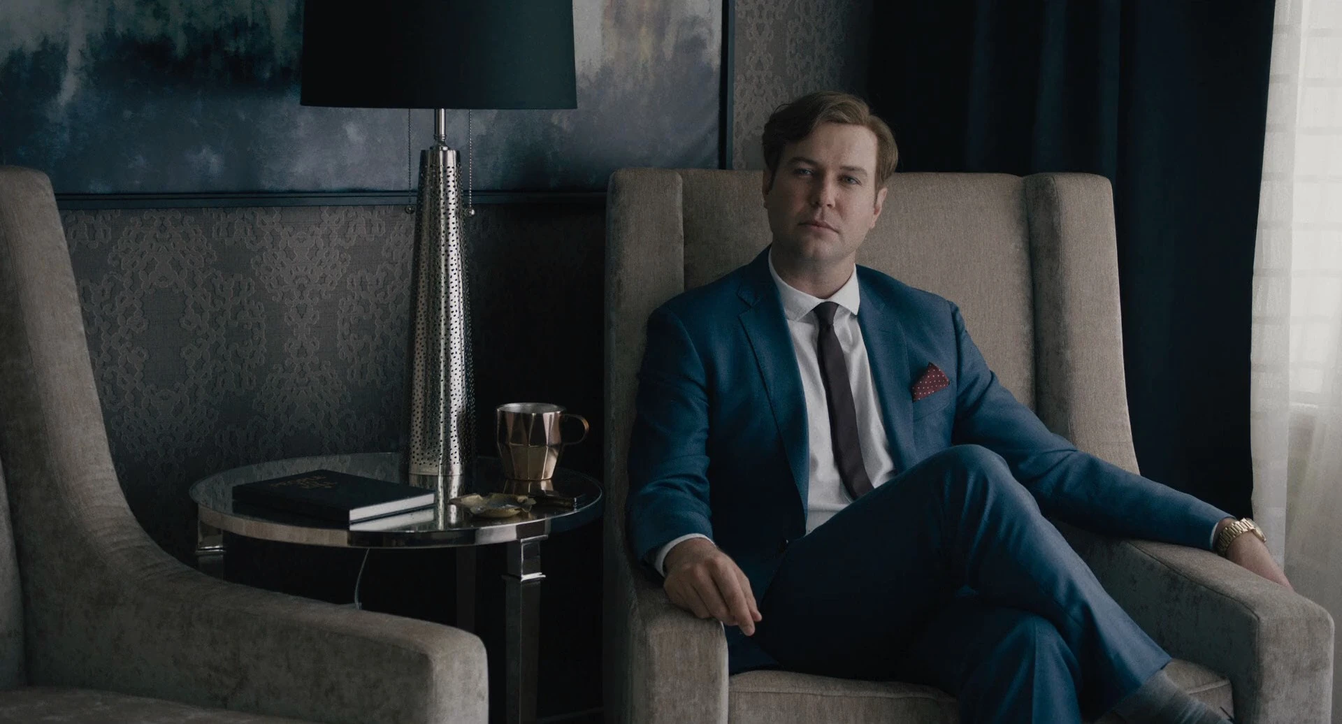 Killing Gunther 2017 Hindi Dual Audio 720p BluRay [800MB] Screenshot