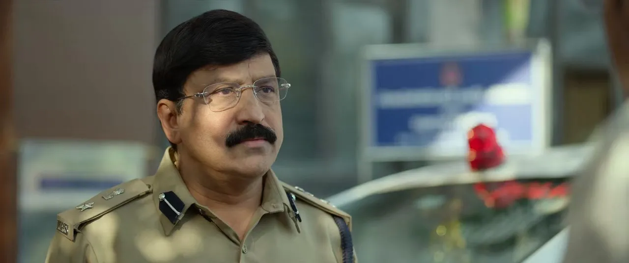 Waltair Veerayya 2023 Hindi (Cleaned) Movie HDRip 720p – 480p Screenshot